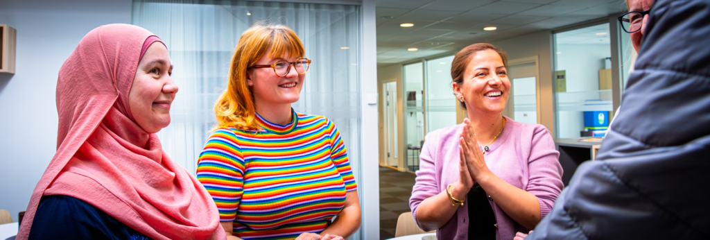 Lärde sig Svenska hos NBV - nu vill Saadat ge tillbaka