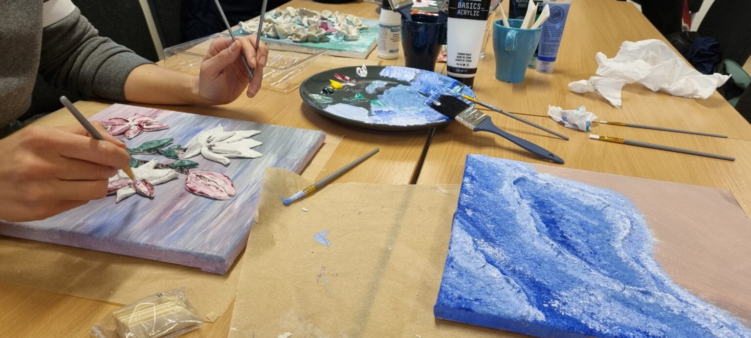 M&aring;leri & clay art